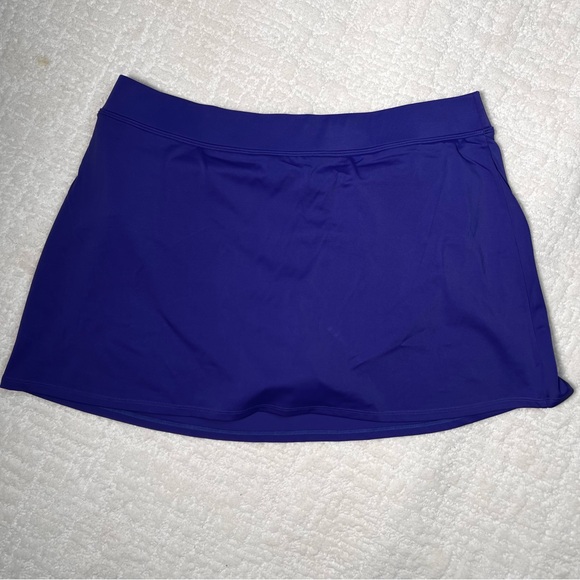 L.L. Bean Other - New LLBean swim shorts blue lined sun blocking 14